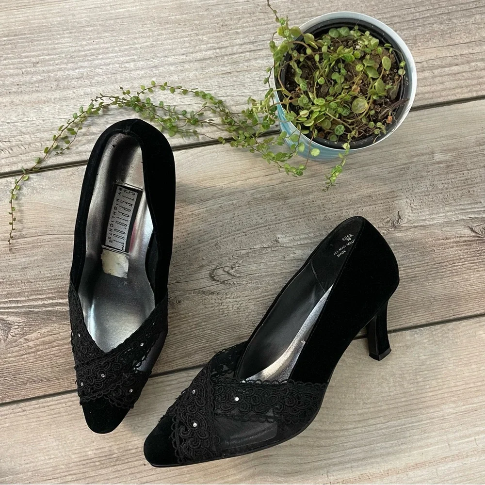 Vintage Black Velvet Kitten Heels Women’s 9 Lace Rhinestone Almond Toe